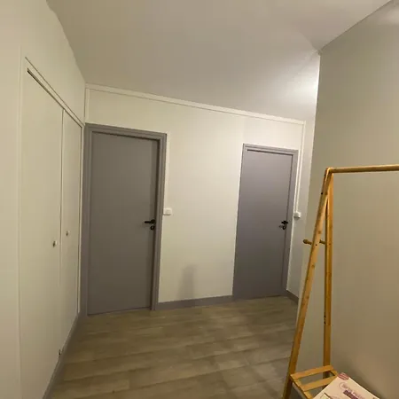 La Voisine Sur - 302 Apartment